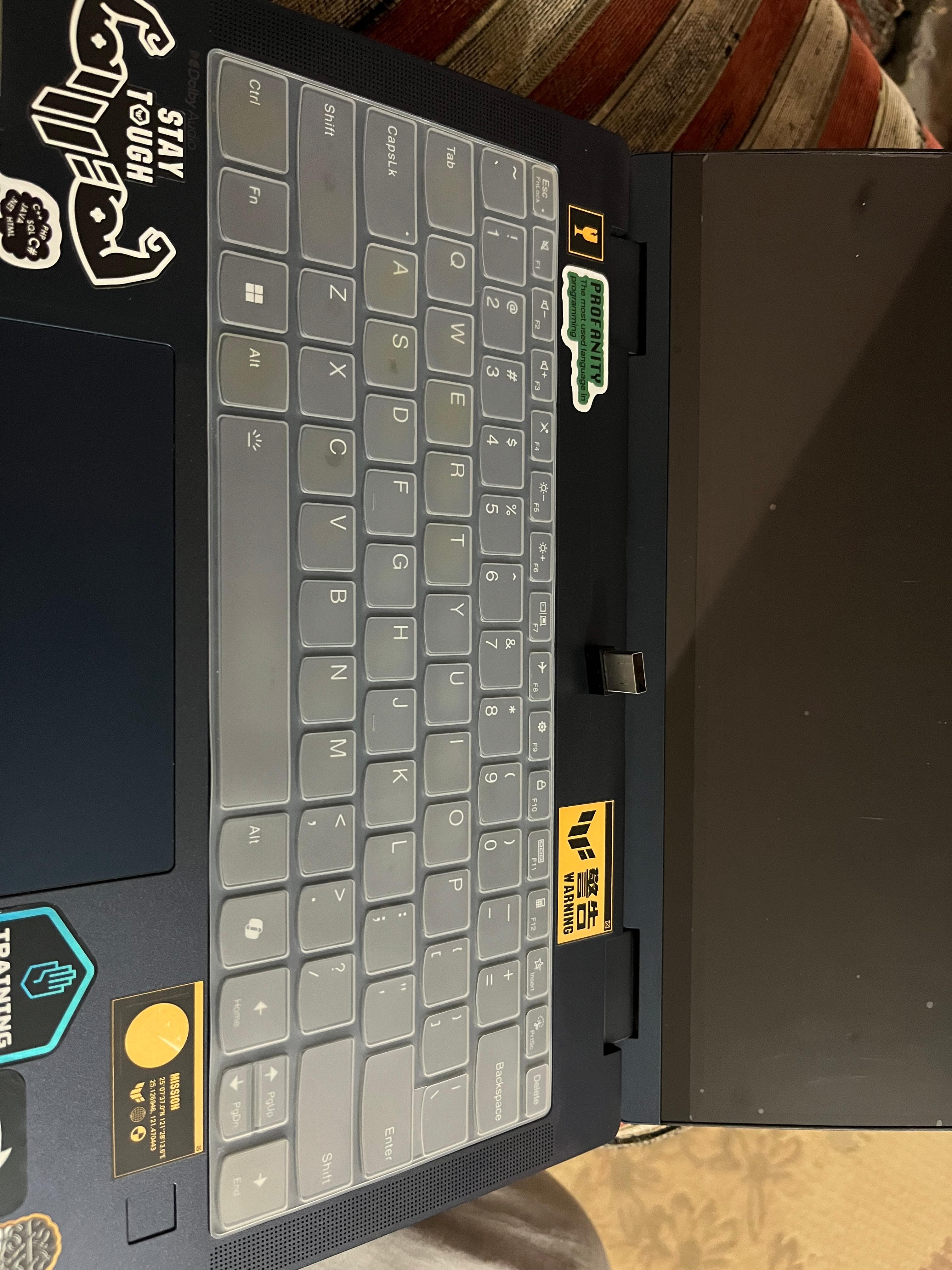 HP Omen 17 - RTX 4080, 32GB RAM, 2TB SSD